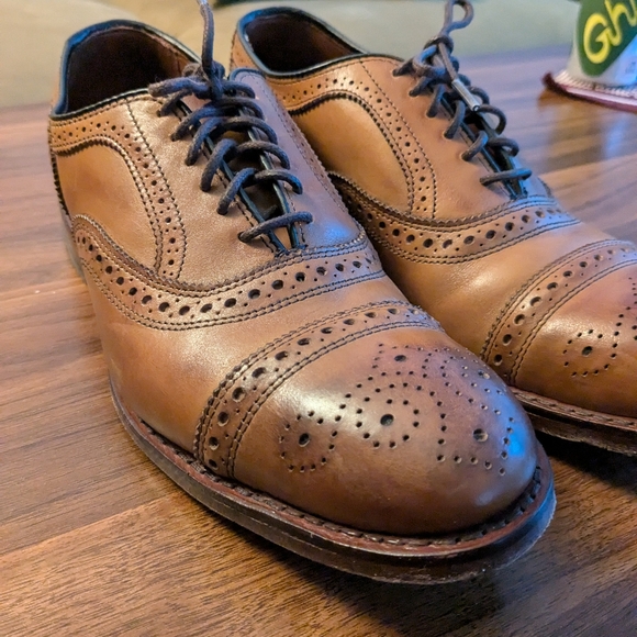 Allen Edmonds Brogues Size 7 - like new - Picture 3 of 3
